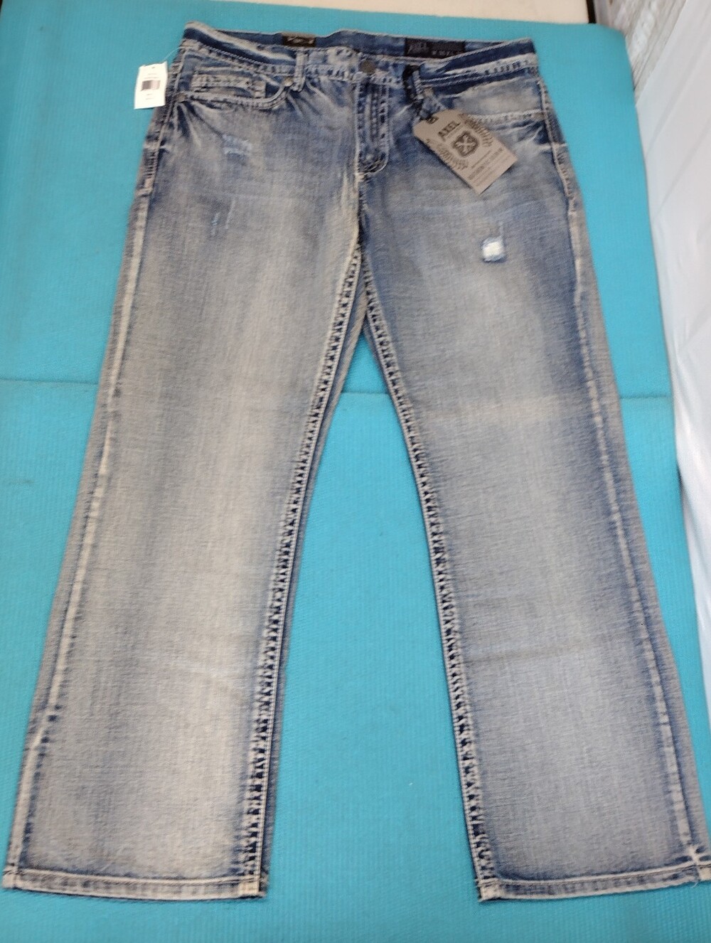 NWT AXEL Brand Men's Relaxed Straight Jeans Cotton Blue Distressed - Size 36x32 - Picture 2 of 11